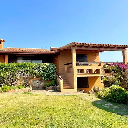 Farfalle Giardino E Favolosa Vista Mare Villa Capo Coda Cavallo
