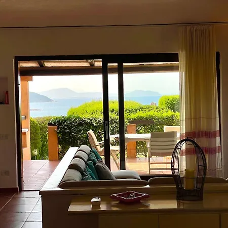 Farfalle Giardino E Favolosa Vista Mare
