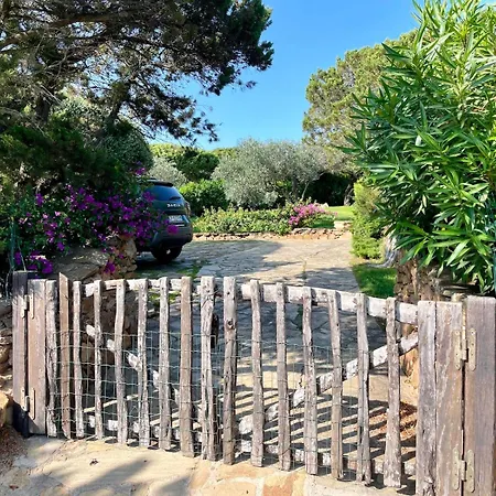 Farfalle Giardino E Favolosa Vista Mare * Capo Coda Cavallo